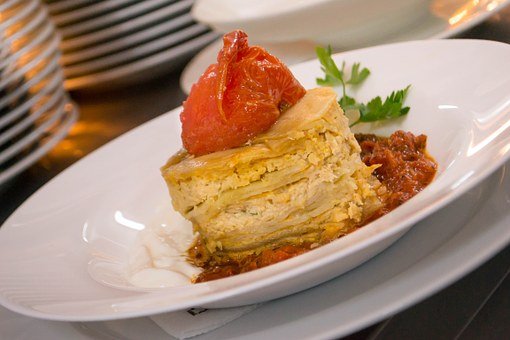 Lasagnette di pasta fresca alla crema di piselli e foie gras